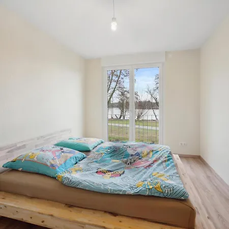 Hotel Gorgeous In With View Hennigsdorf